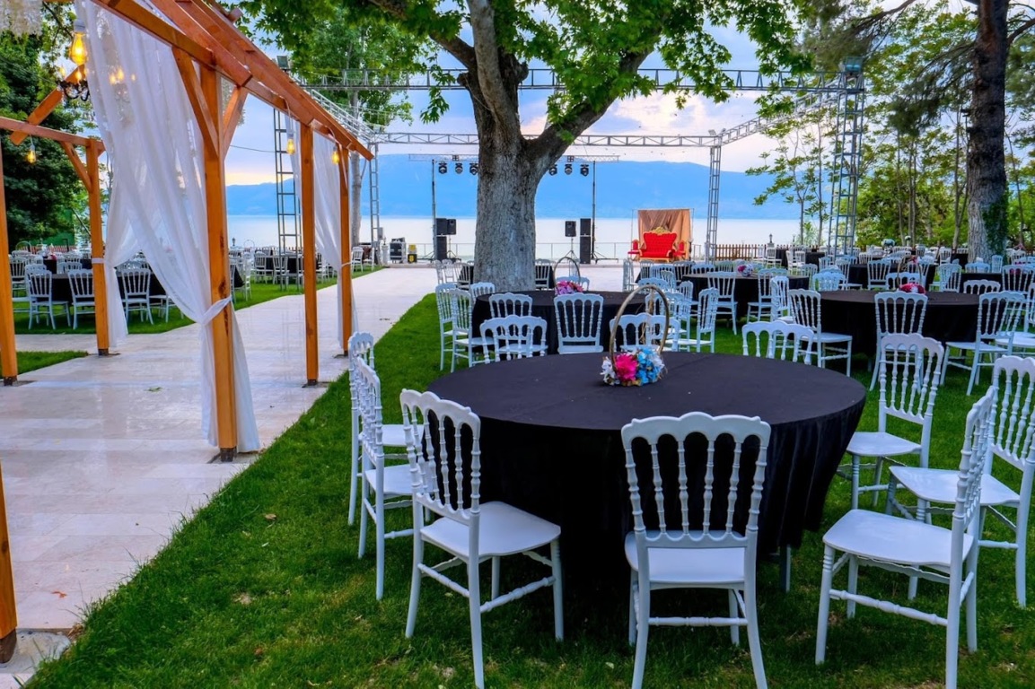 Dnm Gold Kır Bahçesi