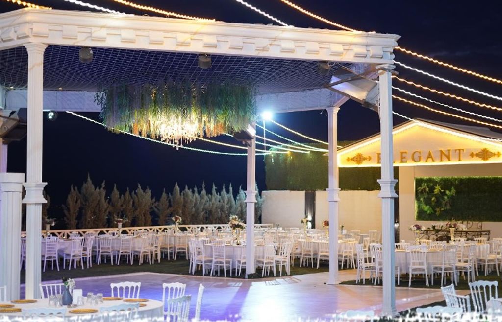 Elegant Kır Bahçesi