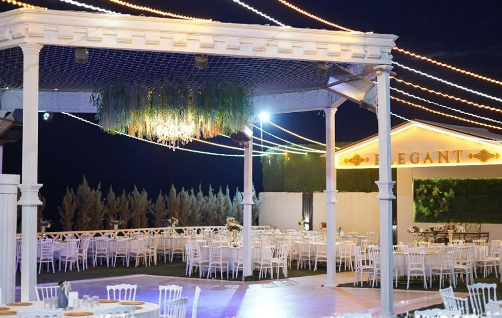 Elegant Kır Bahçesi