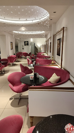 Binevler Karmen Pastanesi