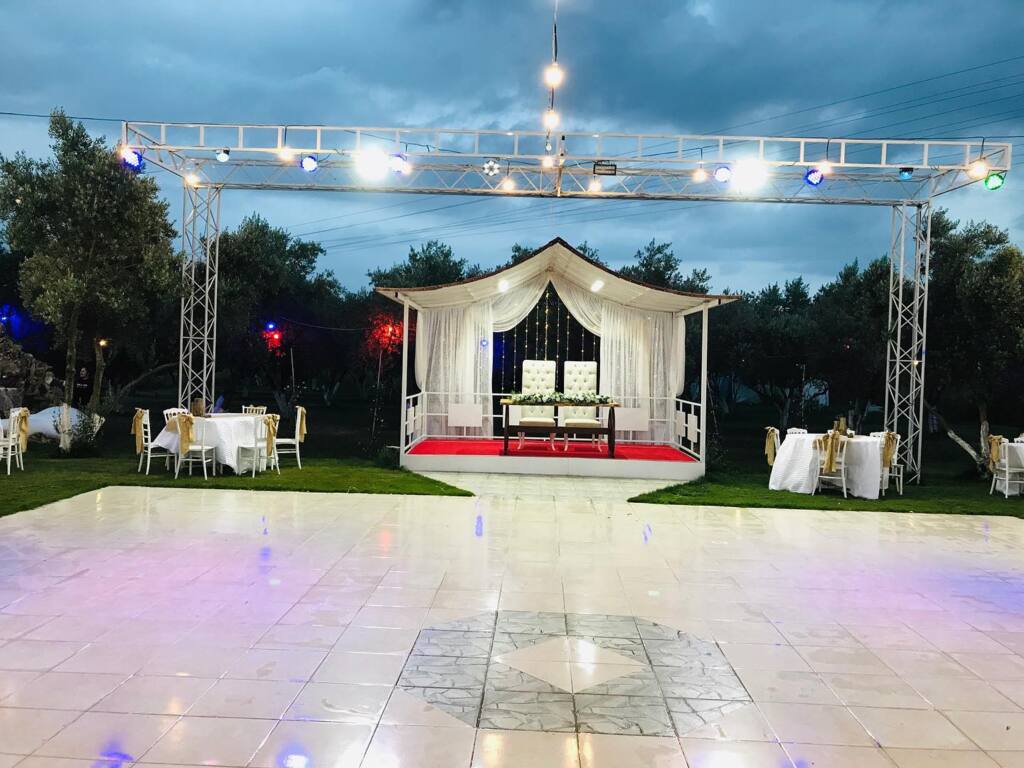 Beyoğlu Garden Kır Bahçesi