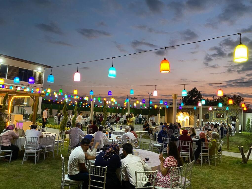 Zümrüt Düğün Salonu ve Sosyal Tesisleri