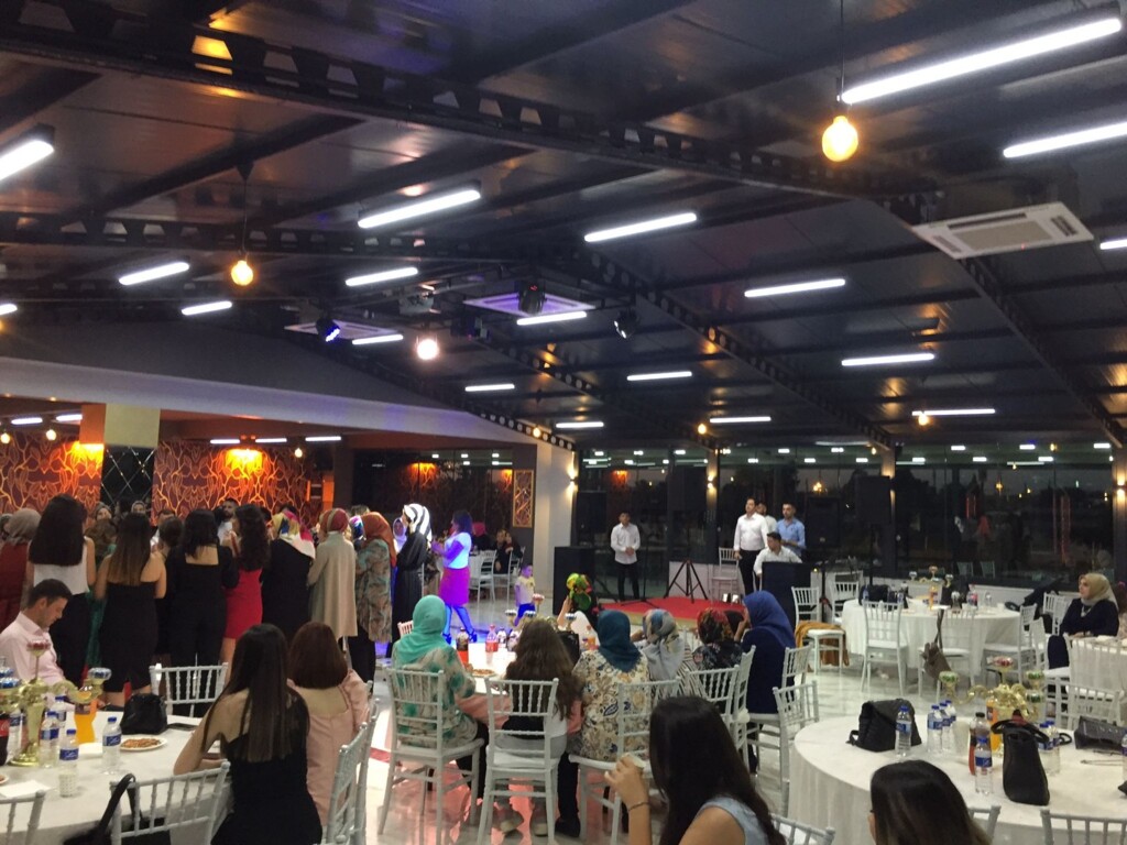 Zümrüt Düğün Salonu ve Sosyal Tesisleri