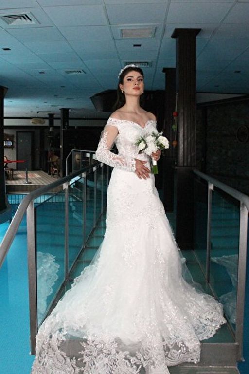 Şenay Ceylan Gelinlik 