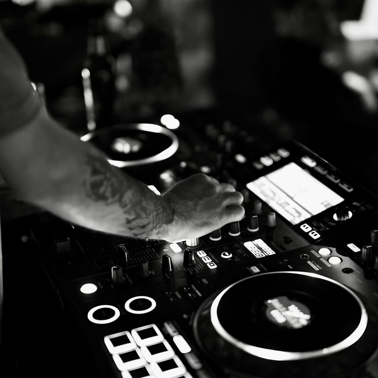 DJ Behzat
