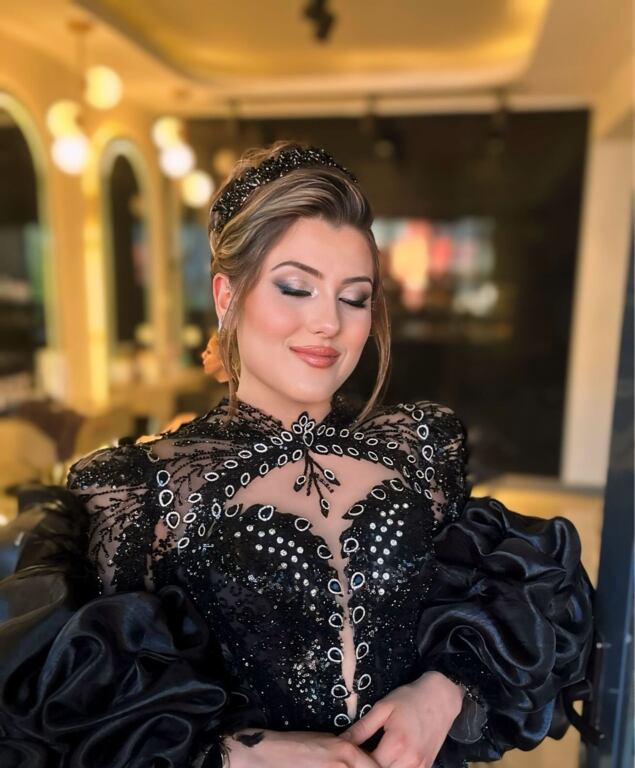 Hacer Geçim Hair Makeup Studio