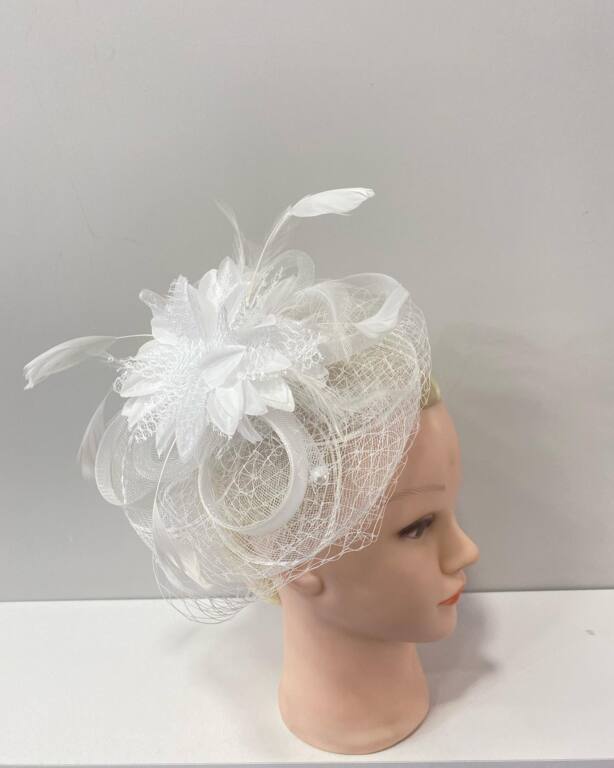 Eylül Kuaför ve Gelinlik