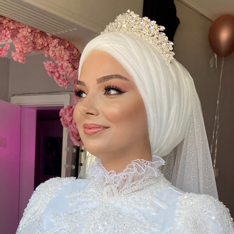 Özge Özel Luxury Bride