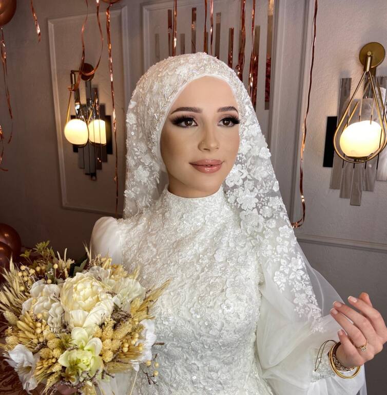 Özge Özel Luxury Bride