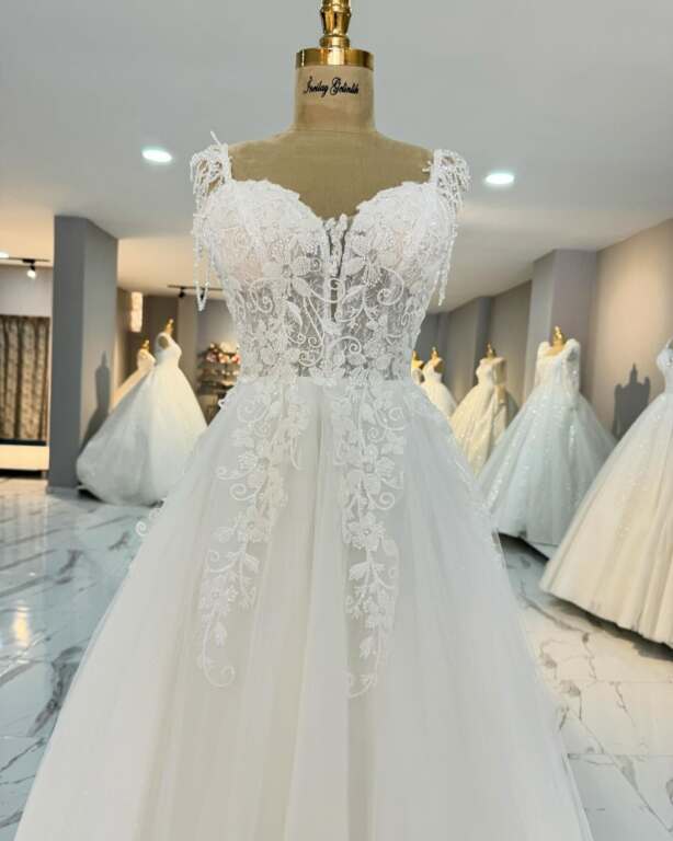 İncilay Moda Gelinlik