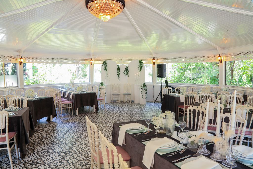 Konak 18 Yeşilbahçe