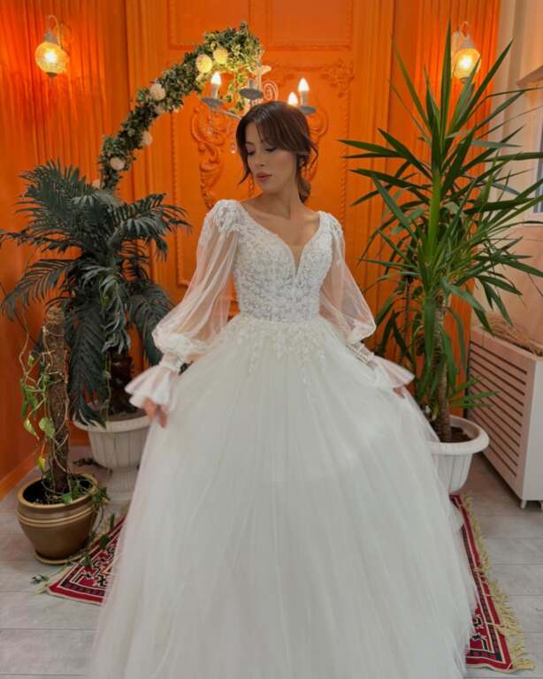 Lovella Bridal