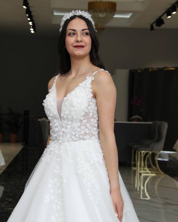 Diernes Moda ve Gelinlik