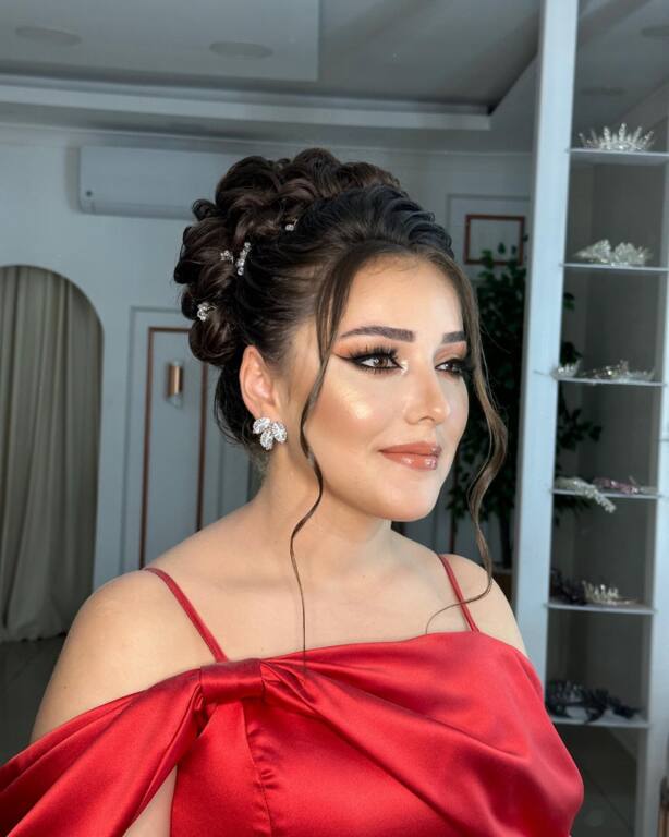 Merve Delimehmet Hair & Makeup