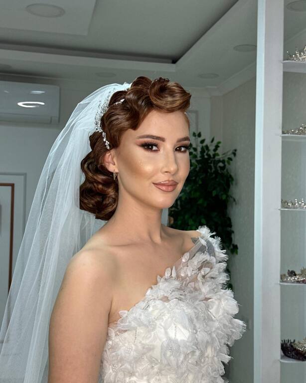 Merve Delimehmet Hair & Makeup