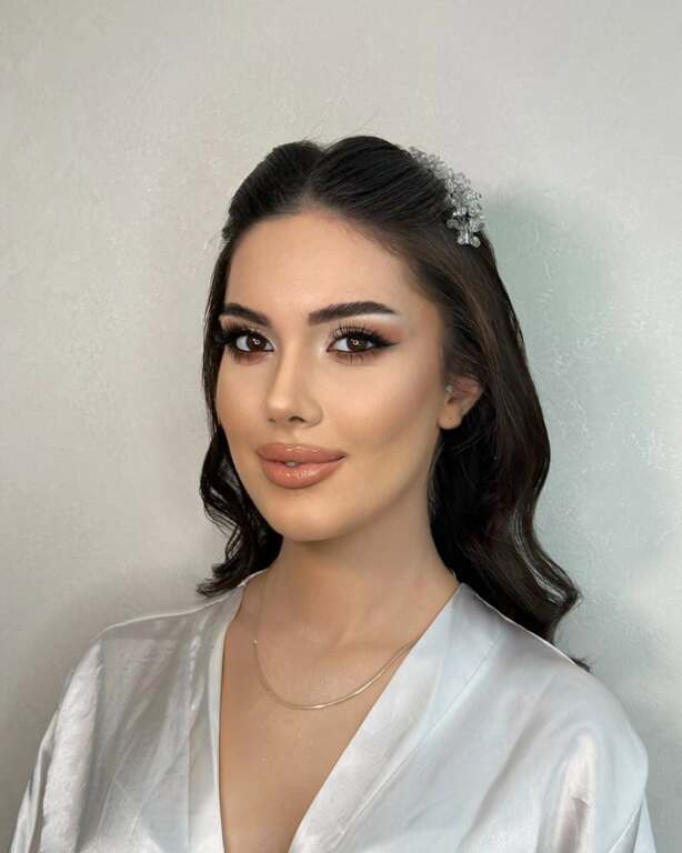 Merve Delimehmet Hair & Makeup