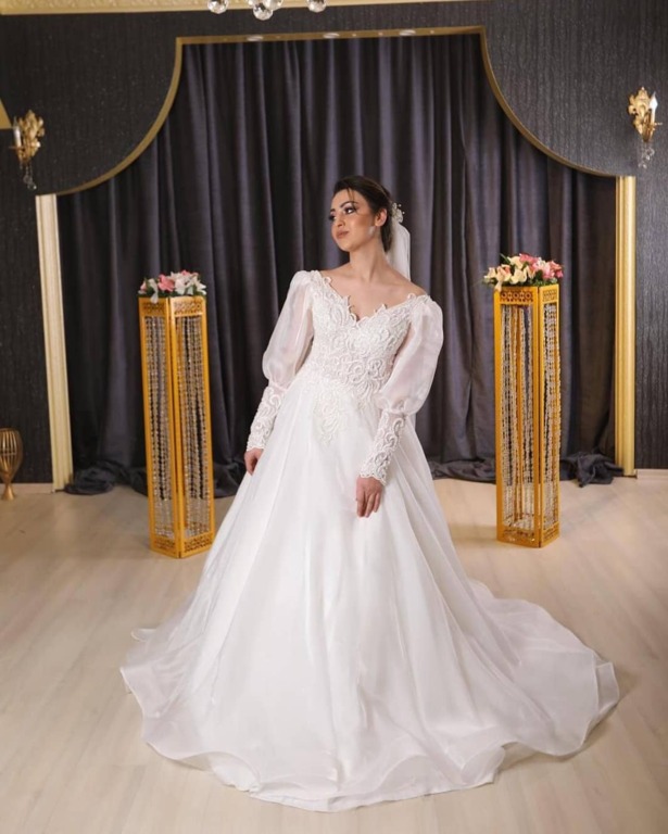 Tuğra Gelinlik ve Moda Evi