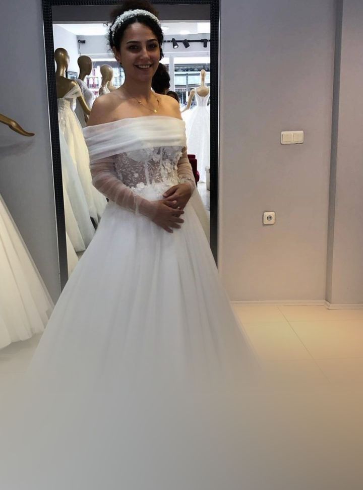 Ayşegül Gelinlik