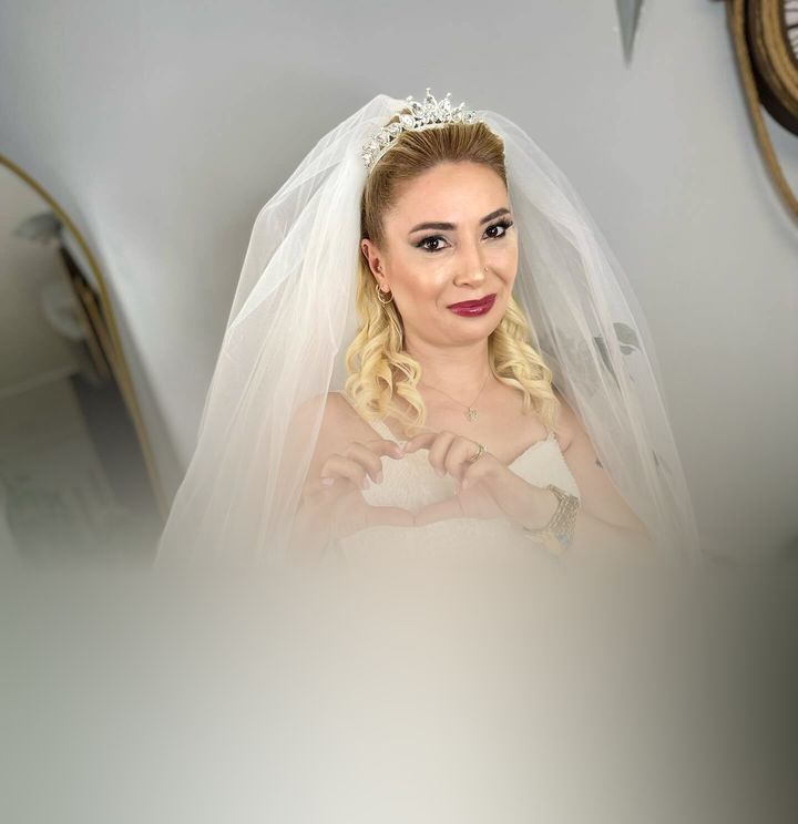 Esra Şahin Güzellik & Kuaför Salonu