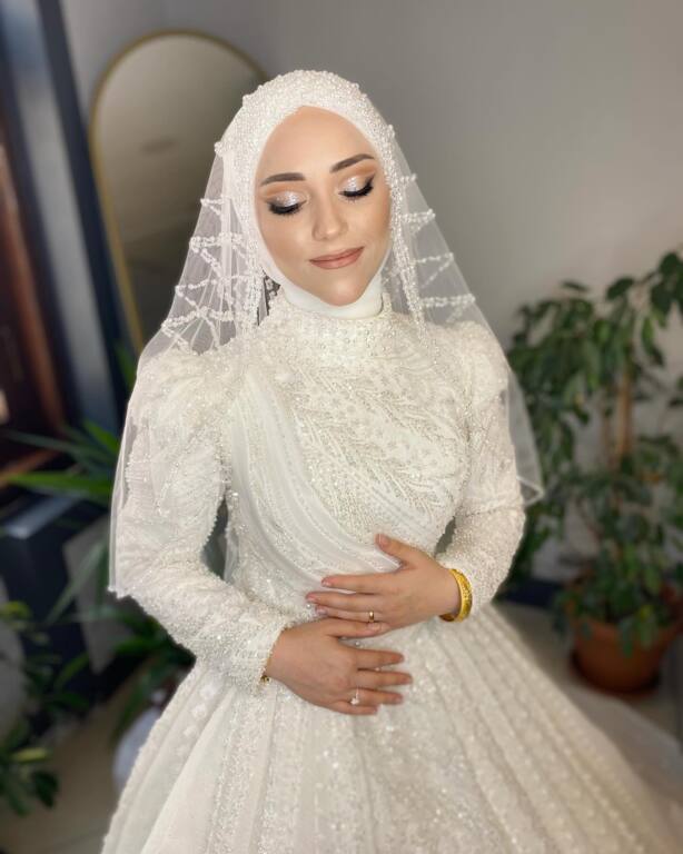 Esra Şahin Güzellik & Kuaför Salonu