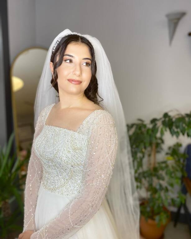 Esra Şahin Güzellik & Kuaför Salonu