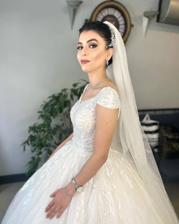 Esra Şahin Güzellik & Kuaför Salonu