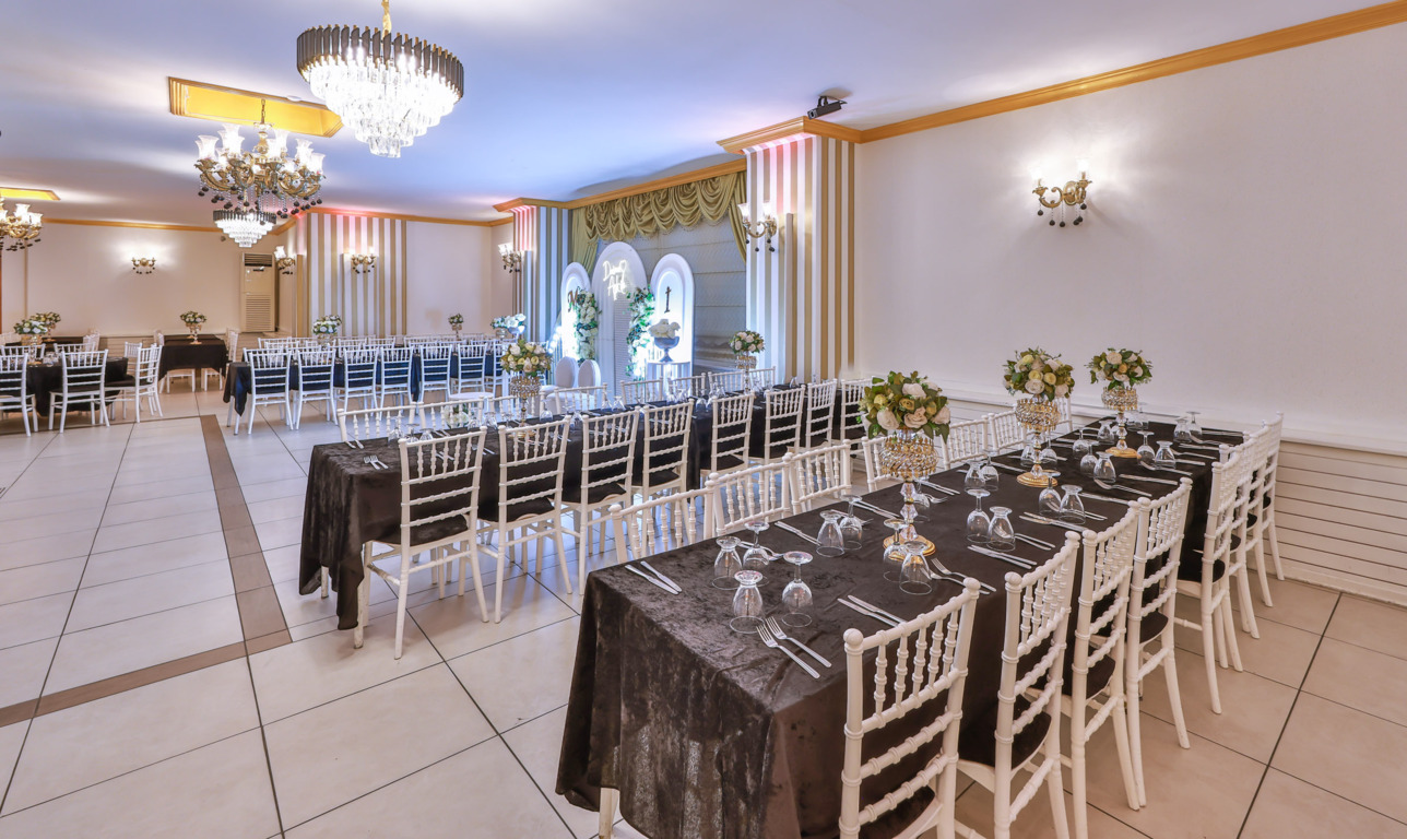 Piramit Düğün Davet