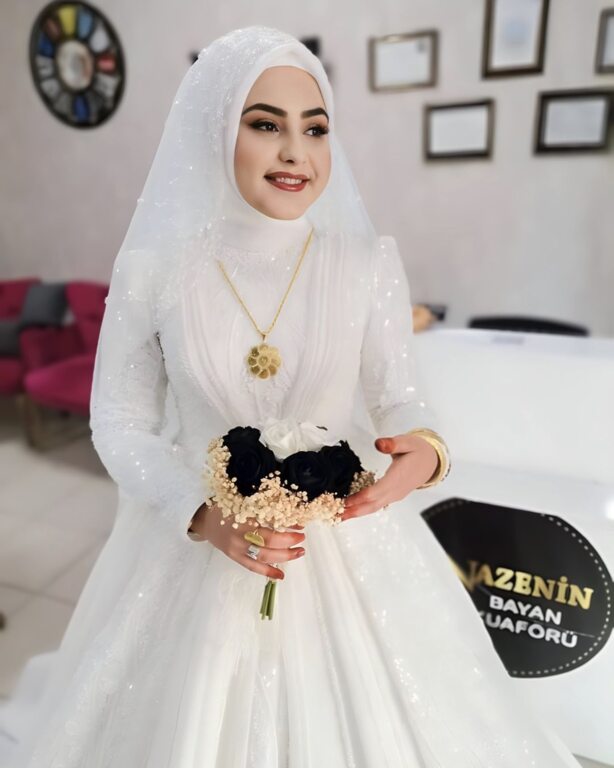 Nazenin Bayan Kuaförü