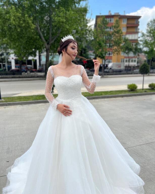 Sultan Çelik Gelinlik