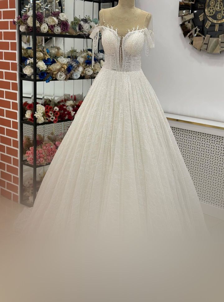 Mi̇na Geli̇nli̇k & Moda Evi̇