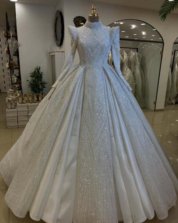 Mi̇na Geli̇nli̇k & Moda Evi̇