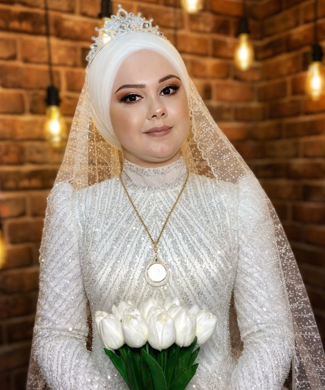MH Gelinlik ve Güzellik Salonu