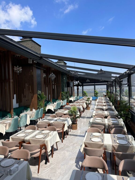 Days Terrace