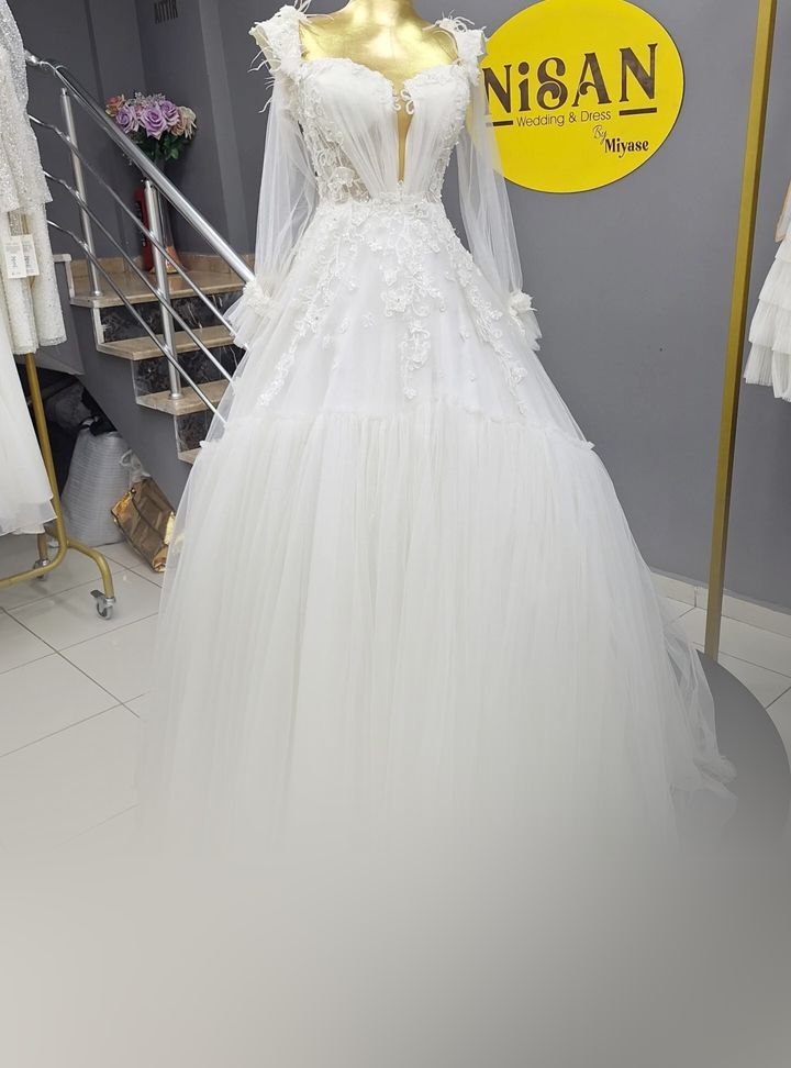 Nisan Wedding