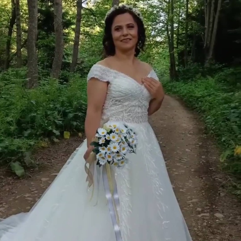 Suzan Gelinlik ve Modaevi