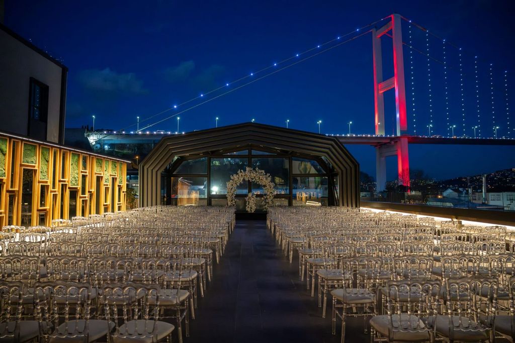 Crowne Plaza İstanbul Ortaköy Bosphorus