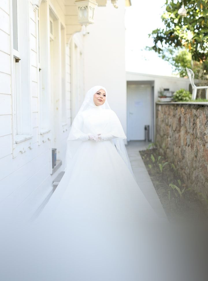 Nesli Bride