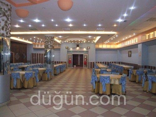 Salon Grand Şato
