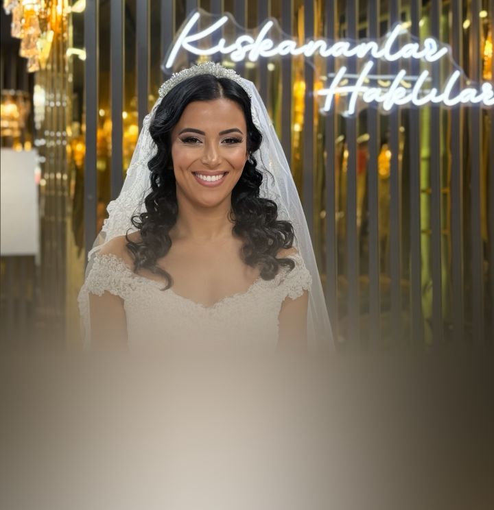 Özgür Çiftegöz Hair Design Makeup