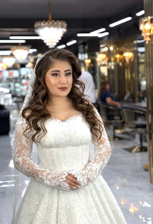 Özgür Çiftegöz Hair Design Makeup