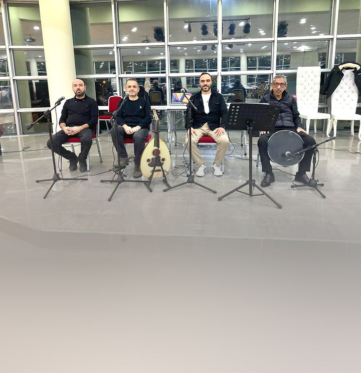 Hiranur İlahi Grubu