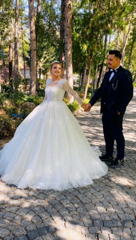 Hayat Gelinlik ve Moda Evi