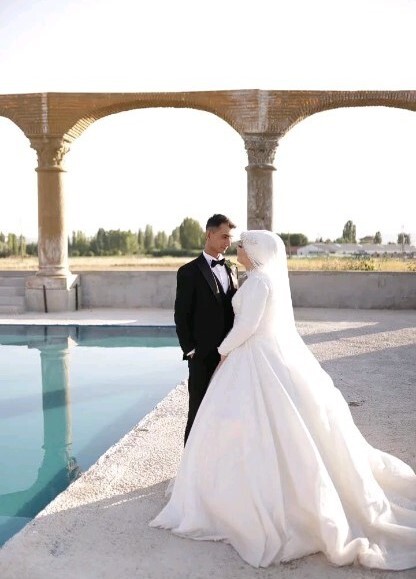 Hayat Gelinlik ve Moda Evi