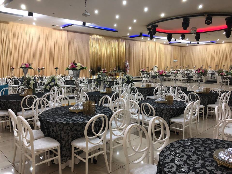 İki Alyans Kır Bahçesi