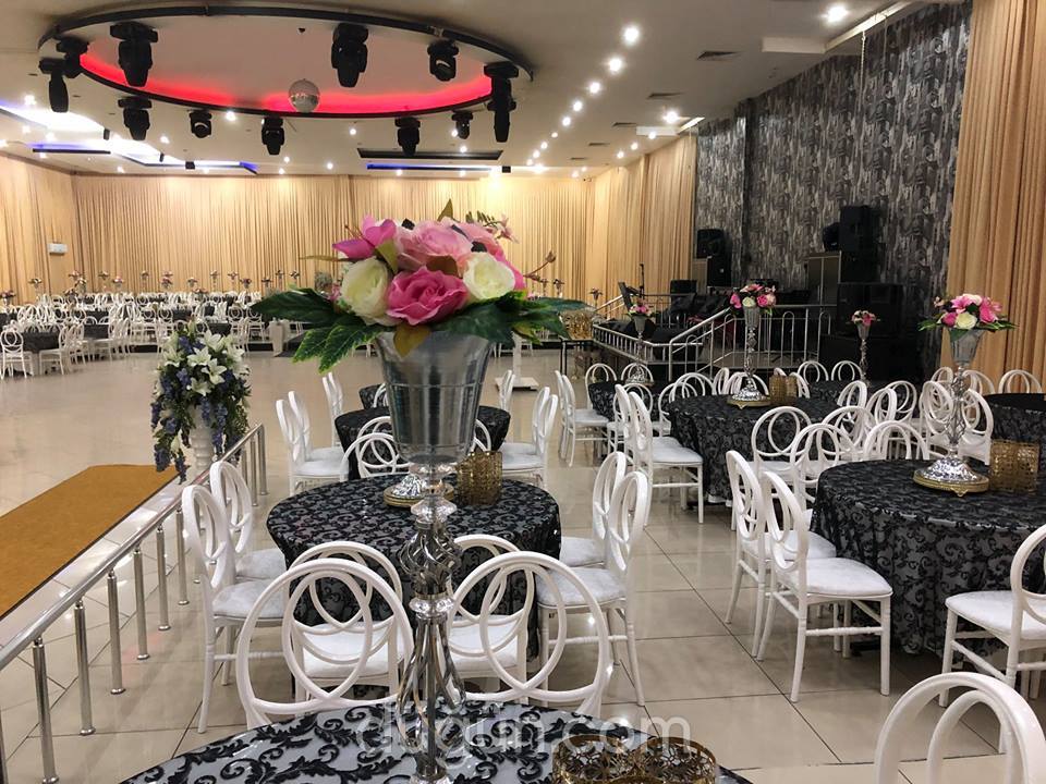 İki Alyans Kır Bahçesi