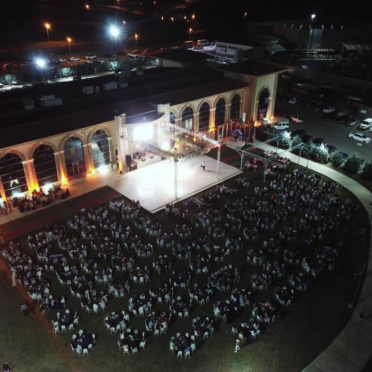 İki Alyans Kır Bahçesi