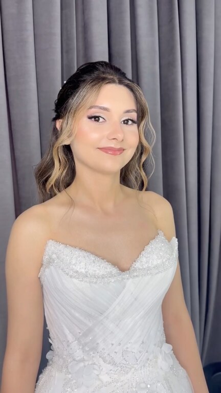 Tolga Akyüz Hair & Beauty Saloon