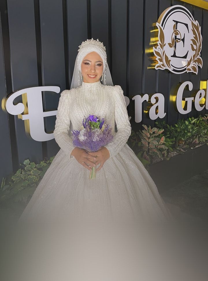 Estera Gelinlik