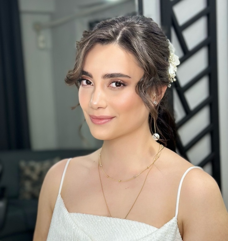 Nazmi Bayan Kuaförü