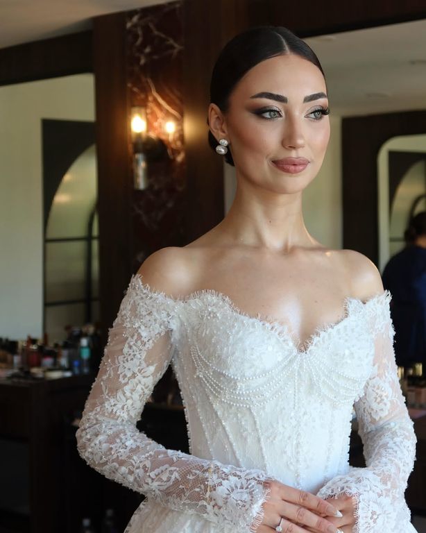 Gizem Alemdar Hair Make Up - 2605428